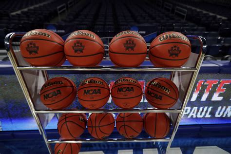 Houston vs. Longwood Prediction: Odds, Spread & Insights.